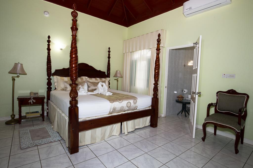 Villa Sonate Runaway Bay Eksteriør billede