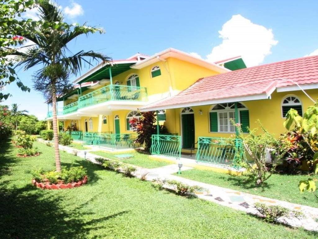 Villa Sonate Runaway Bay Eksteriør billede