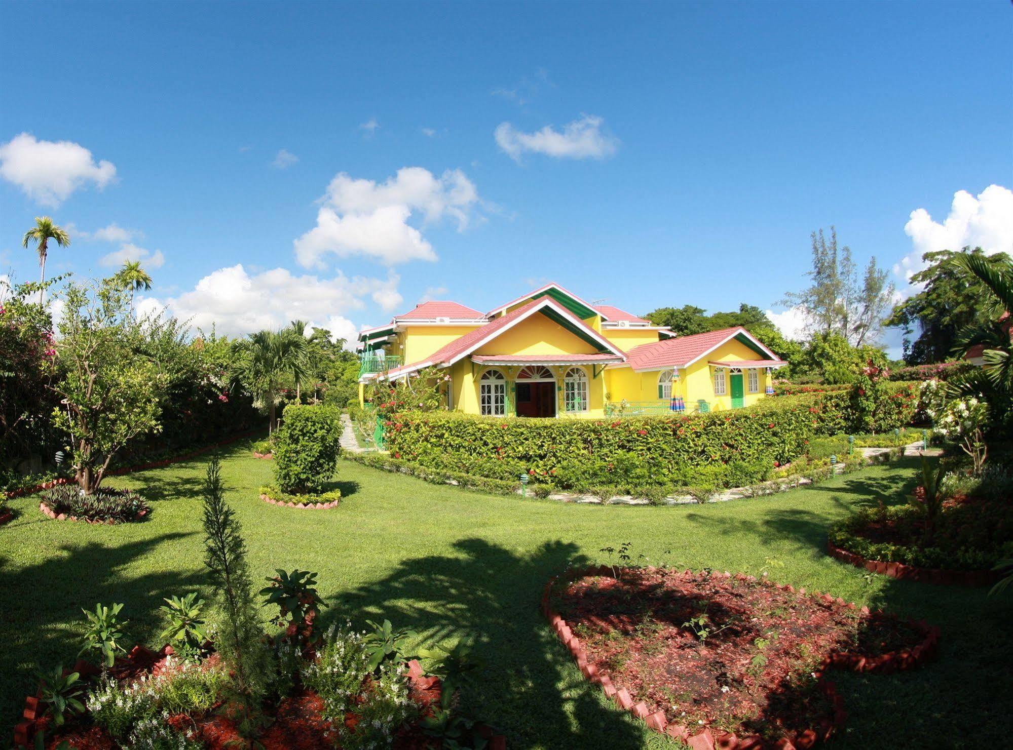 Villa Sonate Runaway Bay Eksteriør billede